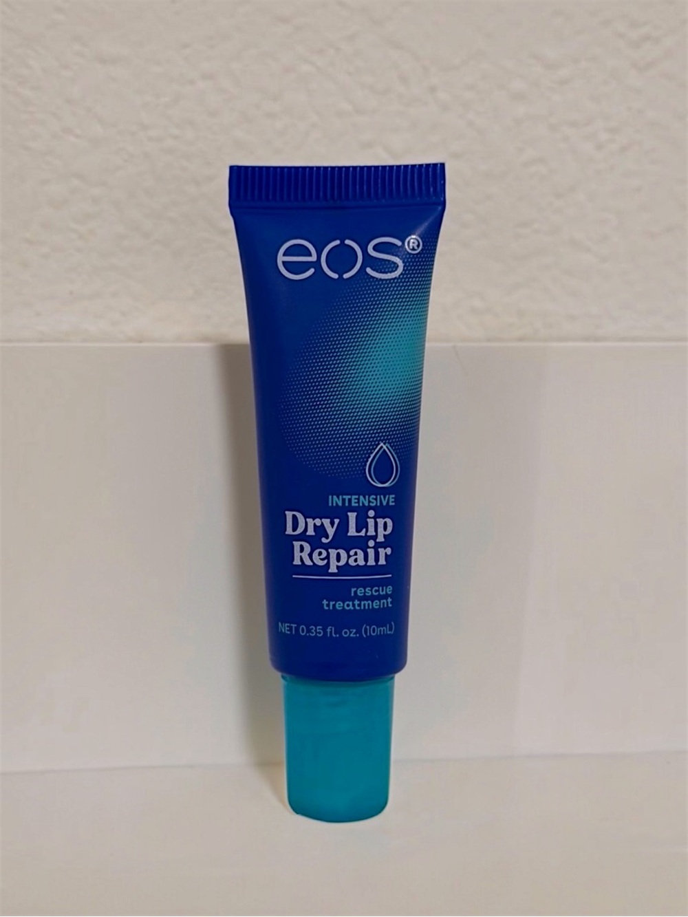 eos Intensive Dry Lip Repair